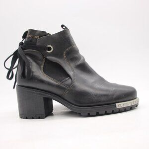 FLY London Luxefly  Women's Size 38 Black Leather Pull On Ankle Booties